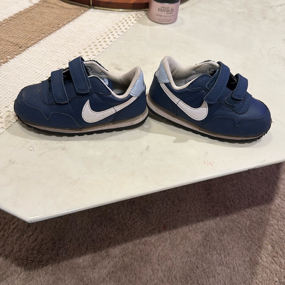 Kids nikes